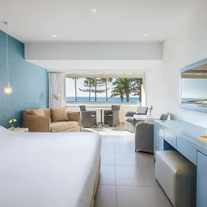 nissi-beach.hotelsatayianapa.com/