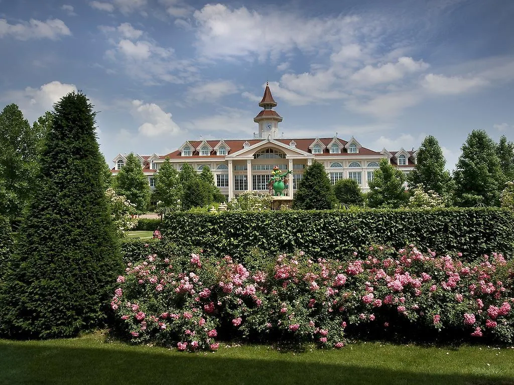 קסטלנואובו דל גארדה Gardaland Hotel